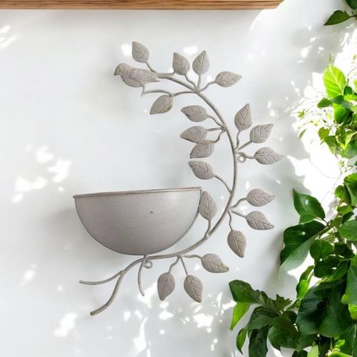 Durable and Rust-Resistant 42CM Metal Garden Planter (Cream)